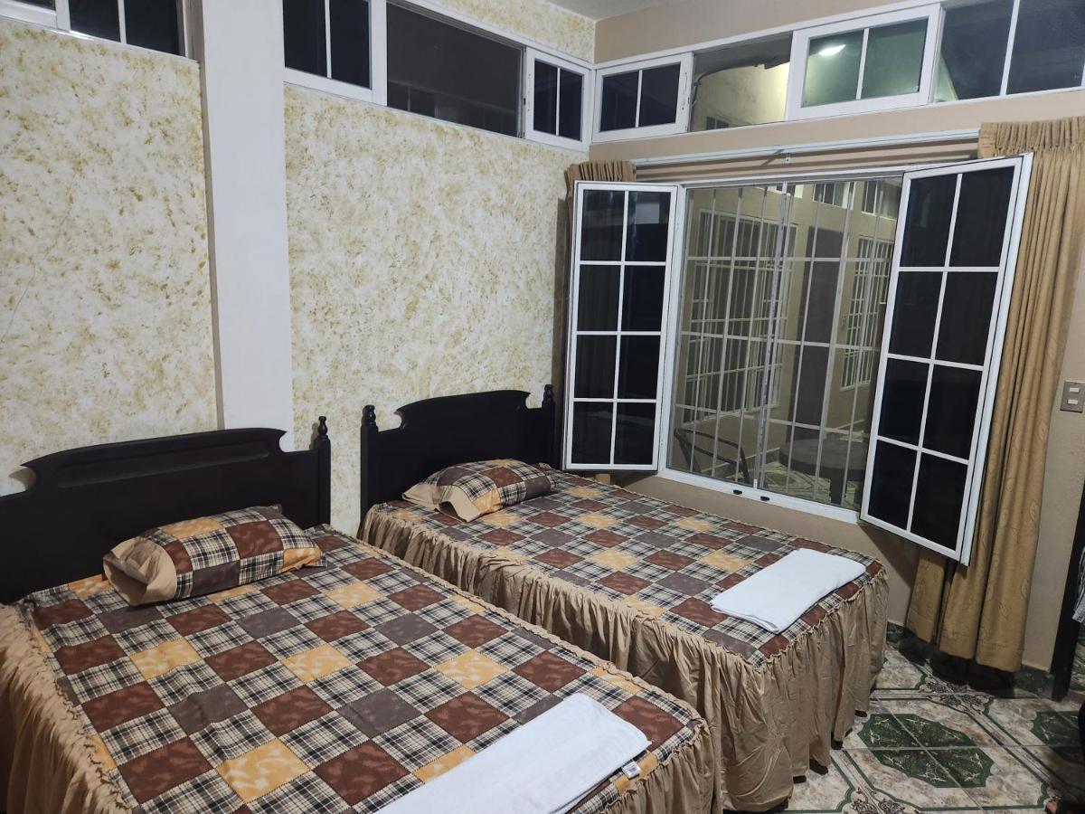 Hotel Casa De Don Francisco Flores Bagian luar foto