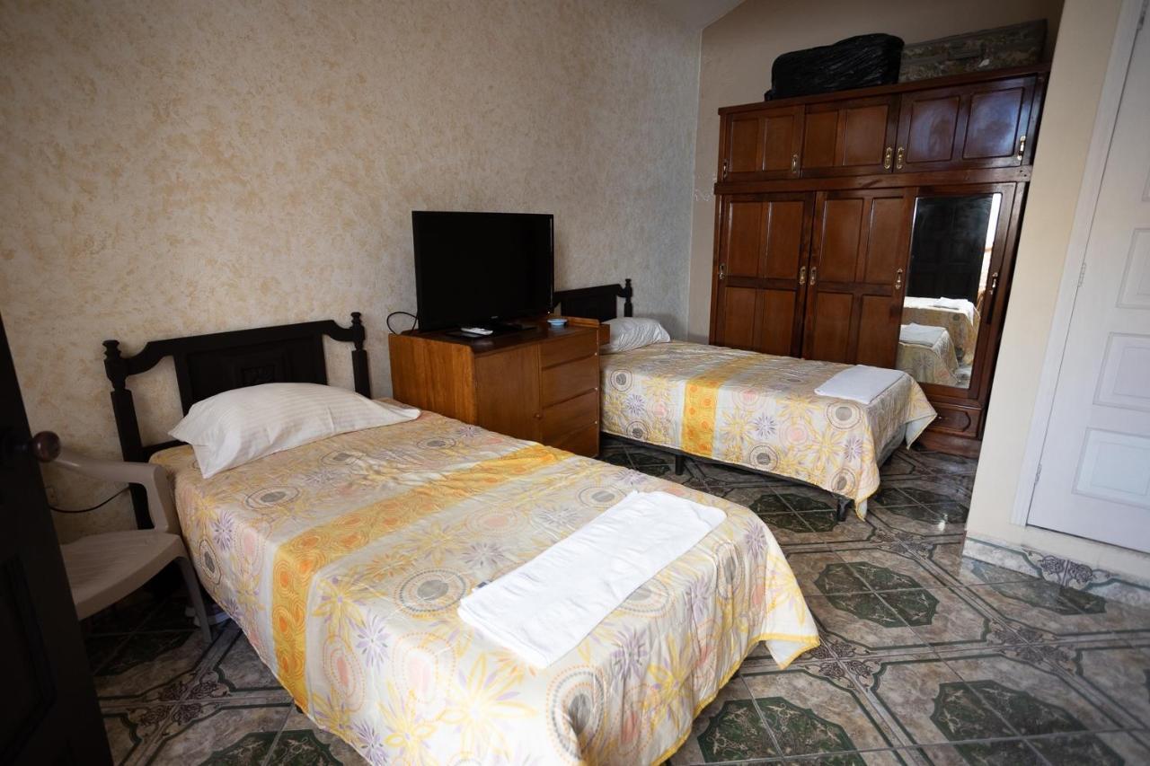Hotel Casa De Don Francisco Flores Bagian luar foto