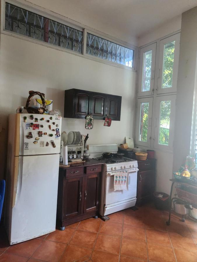 Hotel Casa De Don Francisco Flores Bagian luar foto