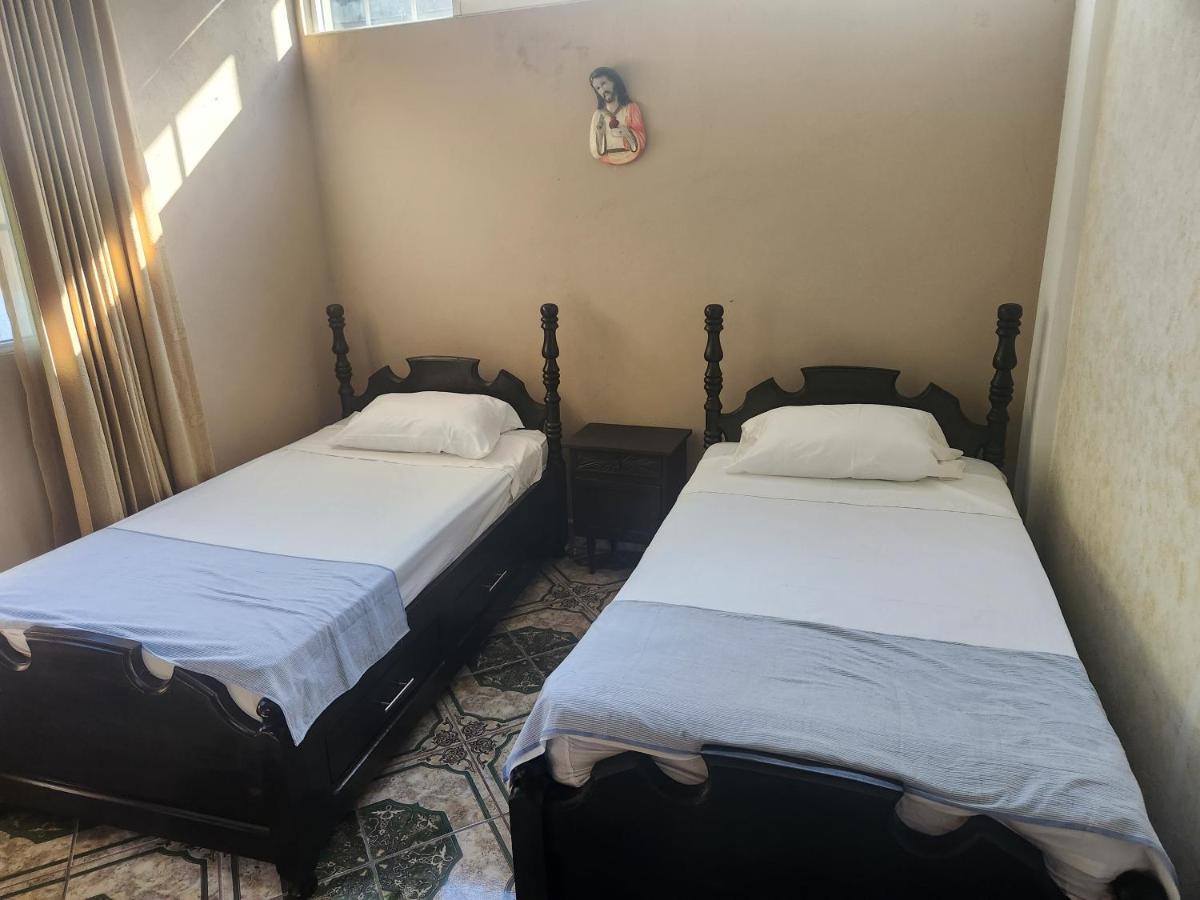 Hotel Casa De Don Francisco Flores Bagian luar foto
